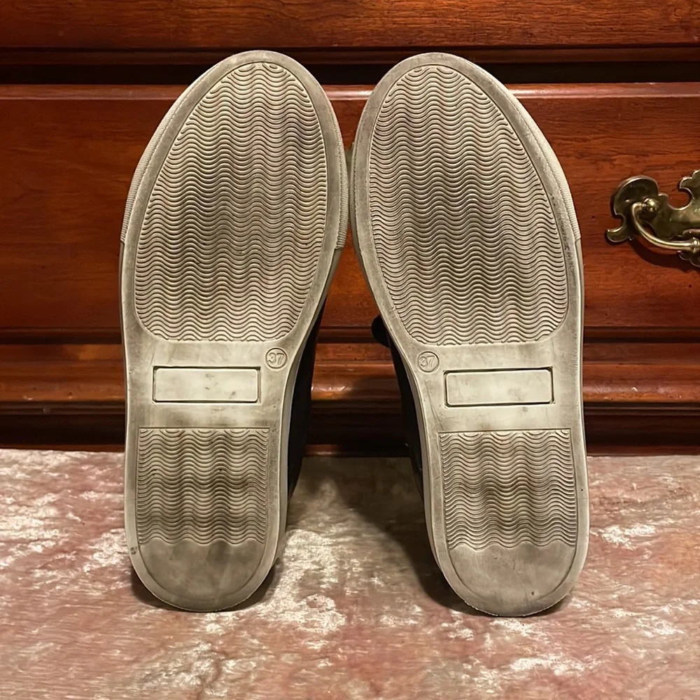 ZADIG & VOLTAIRE Leather Black Silver Studded Lace Up Sneakers ZV1747 $238 EUC 7 - Picture 6 of 7